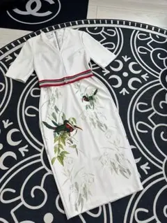 Ted Baker 花と鳥のプリント ワンピース Ted Baker 花と鳥のプリント ワンピース - メルカリ