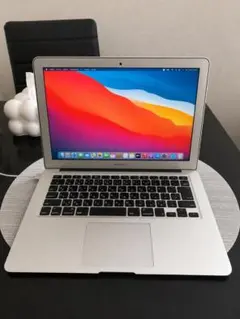 Apple MacBook Air 13インチ シルバー 充電器付き 動作良好