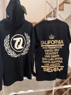 SEVEN² ブラックパーカー フード付き