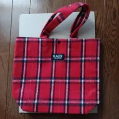 カルディ　ウィンターバッグ