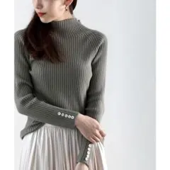classicalelf 袖シェルボタン付きハイネックリブニットのサムネイル