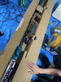 バッテリー2個❣️充電器付き✨Makita UM161D グラストリマ 芝刈り機