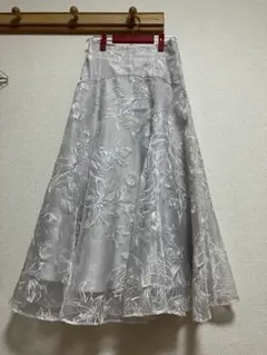 美品　Apuweiser-riche フラワーエンブロイダリーフレアスカート