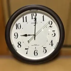 CITIZEN 電波掛時計　夜間自動点灯付き