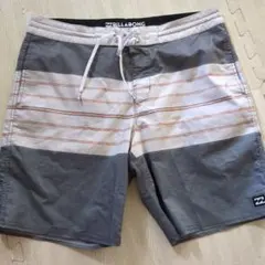 BILLABONG ストライプ水着 グレー