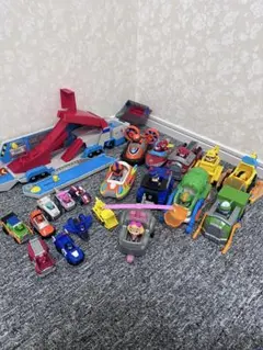 パウ・パトロール 全19台パウパトローラーセット