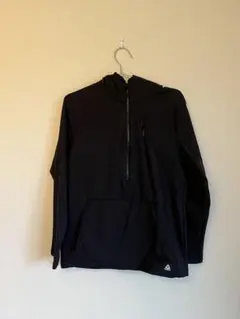 Reebok ブラック フード付きパーカー