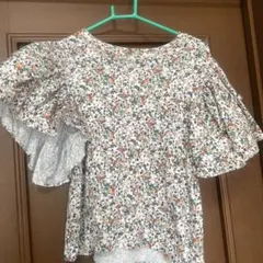 ZARA 花柄トップス ブラウス