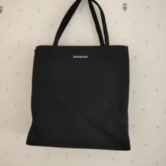 黒いキャンバストートバッグのサムネイル