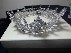 【新品未使用】韓国風クリスタルクラウン　韓国ティアラ