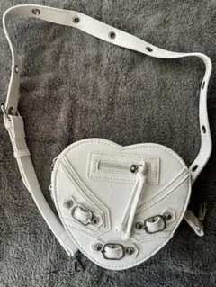 ホワイトハートバッグ