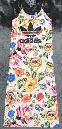 アディダス　トラファイルロゴワンピース