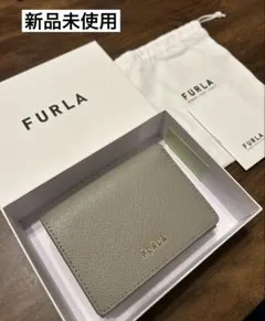【新品未使用】大人気　FURLA グレー　グレージュ　カラー三つ折り財布