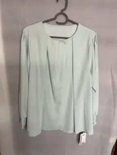 新品タグ付ラエフ　ストレッチブラウス2S