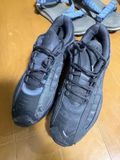 Item thumbnail for item cdafc243-f378-4318-839a-f23c9e40cee2