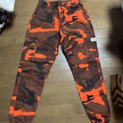 迷彩カーゴパンツ オレンジ・ブラウン