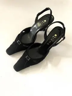 DIANA ダイアナ 黒 スリングバックサンダル ビジュー付き