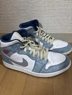 Air Jordan1 Mid SE white/HyperRoyal/Redのサムネイル