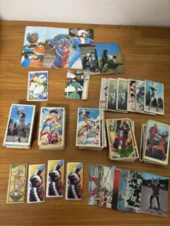 希少！【昭和レトロ】聖闘士星矢　めんこ　まとめ売り 138枚 希少！【昭和レトロ】聖闘士星矢 めんこ まとめ売り 138枚＋シール1枚