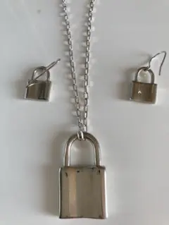 ネックレス&ピアス　セット