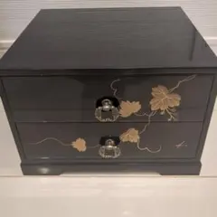 黒漆調 2段 小引き出し 小物入れ 蔦模様