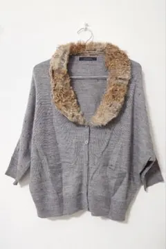 【PAGEBOY】ファー付きグレー長袖カーディガン Mサイズ