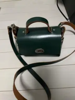 グリーン レザー ショルダーバッグ　エンダースキーマ