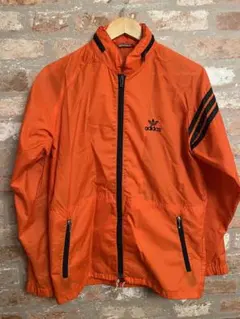 adidas オレンジ ナイロンジャケット