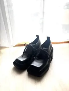 CHARLES&KEITH チャールズキース 37 23.5 黒 トラックソールのサムネイル
