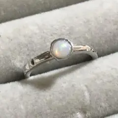 ホワイトオパール【artificial】シルバーリング