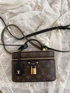 Louis Vuitton ルイヴィトンバニティチェーンポーチ新型M47125