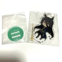 ウマ娘　マンハッタンカフェ　アクリルスタンド　パドックでポーズ　ガチャのサムネイル