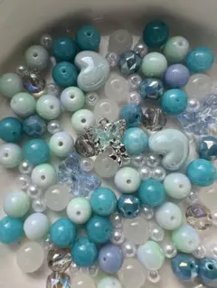 N16-11-1 【最終処分3点で999円】　ビーズ　ブレスレット　ストラップ