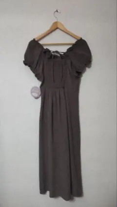 新品■2way スウェード風オフショルダー リボン付きフリル袖 マキシワンピ　M