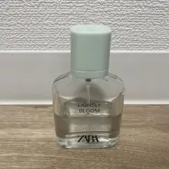 ZARA LIGHTLY BLOOM 香水のサムネイル