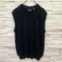 CHAPS チャップス ニットベスト ワンポイント ロゴ刺繍 人気の黒ベストのサムネイル