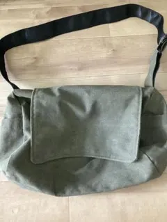 メッセンジャーバッグ バッグ
