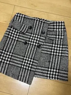 チェック柄タイトスカート ダブルボタン付き
