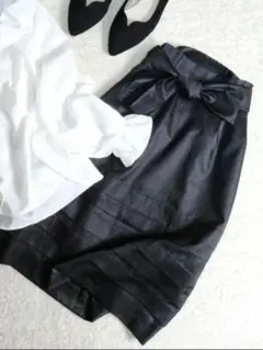 ユキトリイ 麻混 リネンブレンド 微光沢 リボン デザイン スカート 38