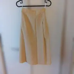 ベージュ フレアスカート ひざ丈 ゴムウエスト　ナチュラルビューティーベーシック