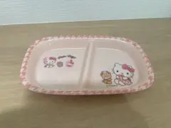 ダイソー Watts ハローキティ 食器 のんびりタイム プレートのサムネイル