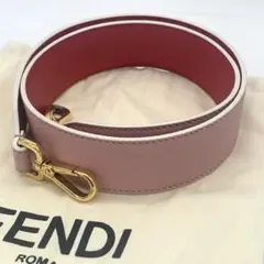 超美品 FENDI フェンディ ストラップユー ショルダーストラップ レザーのサムネイル