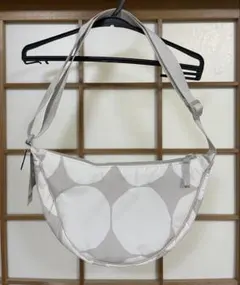 新品未使用　タグ付き　マリメッコ　UNIQLO ショルダーバッグ ライトグレー