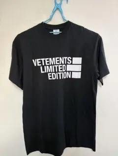 VETEMENTS 半袖のサムネイル