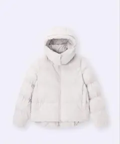 【新品未使用】GUウォームパデッドブルゾン　レディース　M ナチュラル