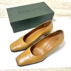 HIROFU レザーパンプス キャメル 箱付きのサムネイル