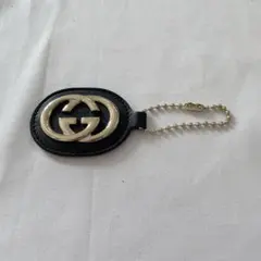 【美品】 GUCCI アンカー 舵 ロゴ キーリング チャーム 白×金 刻印有 美品】 GUCCI アンカー 舵 ロゴ キーリング チャーム 白×金 刻印有