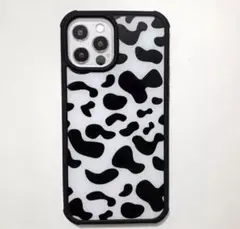 iPhoneケース　アニマル柄