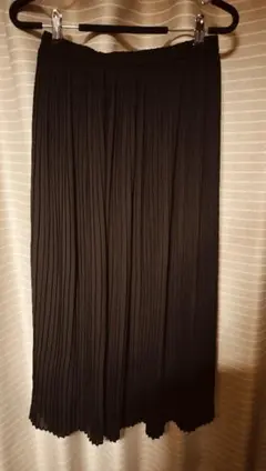 黒 プリーツスカート（Mサイズ） ユニクロ