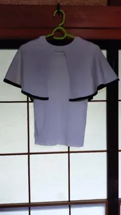 ラインケープカラーニットトップス